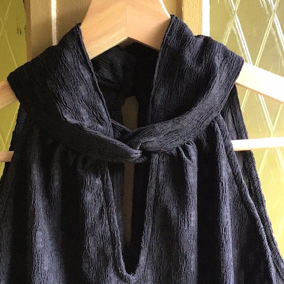 Anne Klein keyhole cutout front and back, black knit top, black - Picture 3 of 8